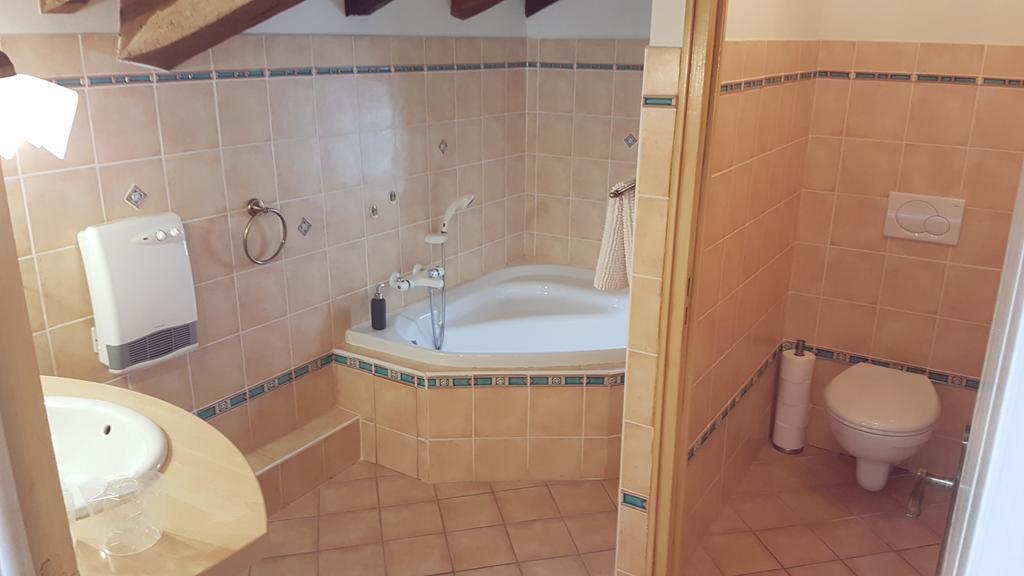 Chambre D'Hotes Moulin Urketa Ayherre Pokój zdjęcie